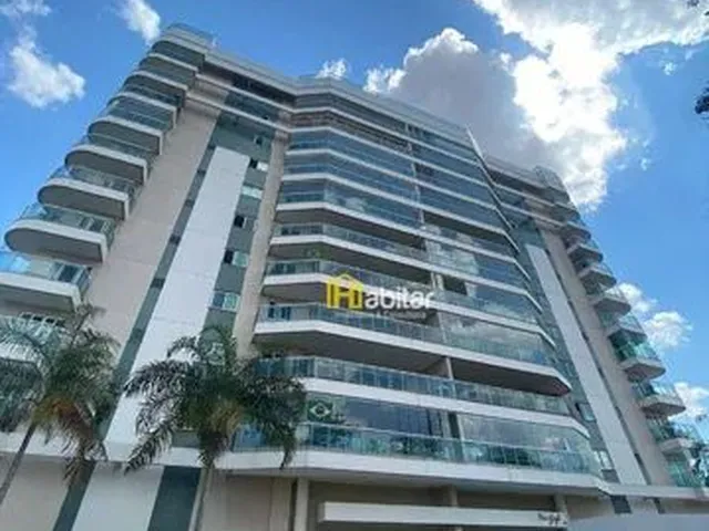 Imagem: O apartamento possui 5 Dormitórios, 1 Suíte, 4 Banheiros,
