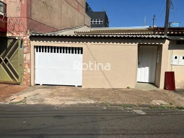Imagem: Casa para Alugar, 2 Quartos, 1 Vaga, Brasil