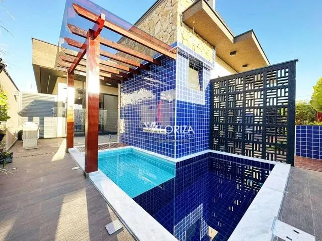 Imagem: Casa com 3 Dormitórios À Venda, 187 M²