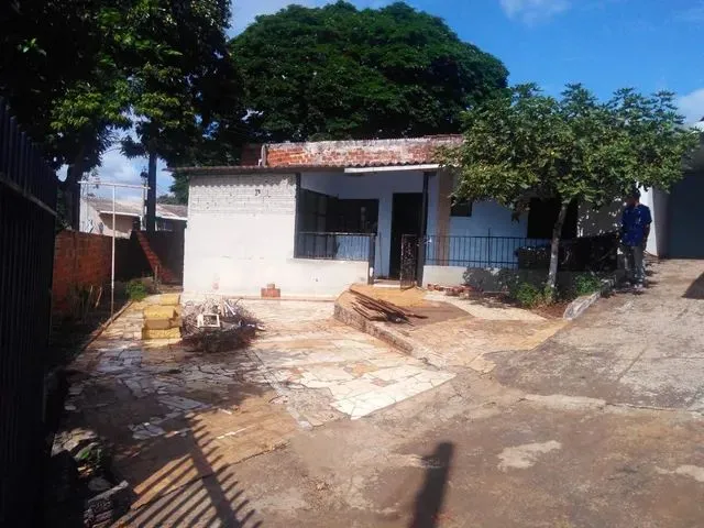 Imagem: Imóvel com Três Casas Independentes
