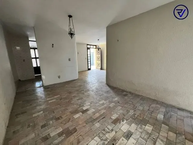 Imagem 1: Fortaleza - Casa Padrão - Parangaba