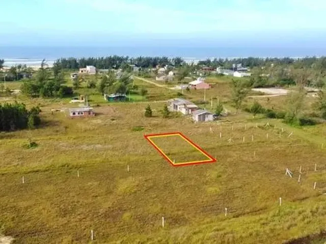 Imagem: Terreno na Praia Mira Flores