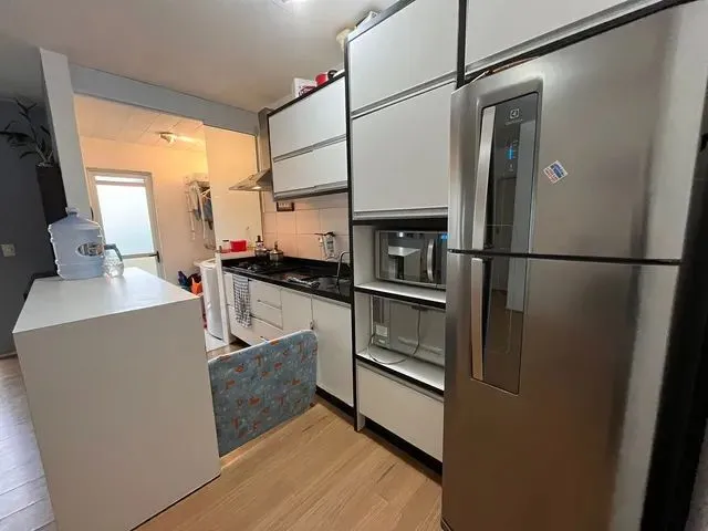 Imagem: Apartamento 2 Quartos, Elevador e Sacada