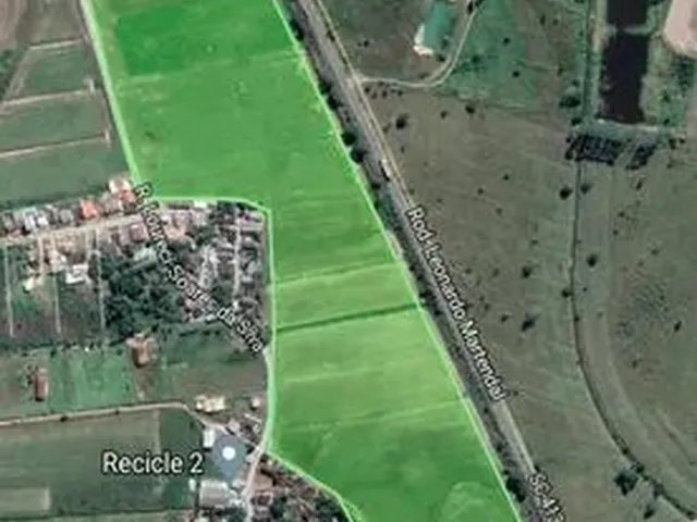 Imagem: Navegantes - Terreno Padrão - Escalvados