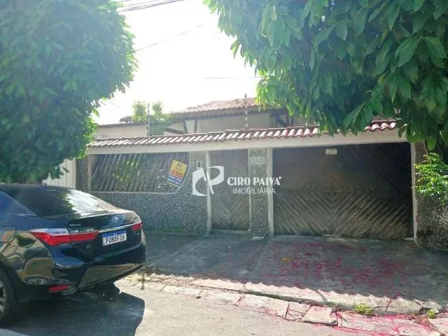 Imagem: Casa com 3 Dormitórios À Venda, 520 M²