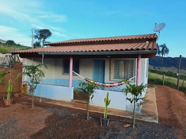 Imagem: Linda Casa Mobiliada em Área Rural Andradas