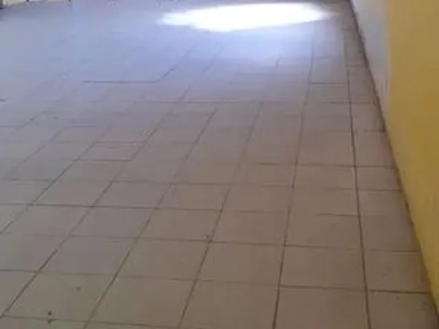 Imagem: A casa possui 2 Dormitórios, 2 Banheiros, 3 Vagas na