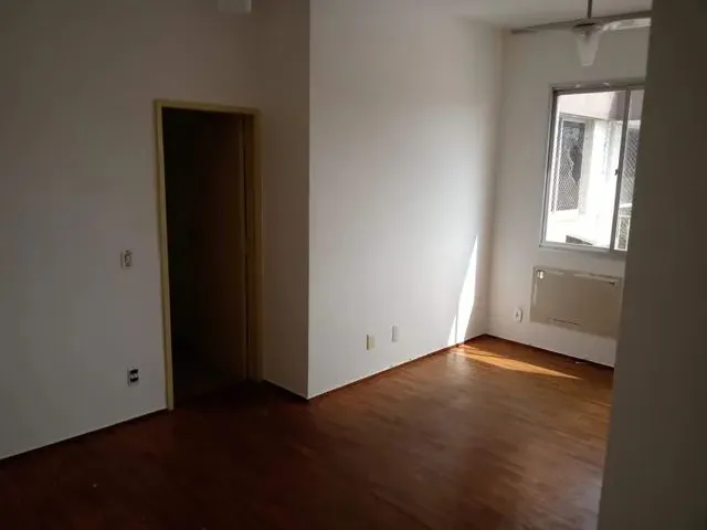 Imagem: Apartamento com 2 Quartos no Flamengo
