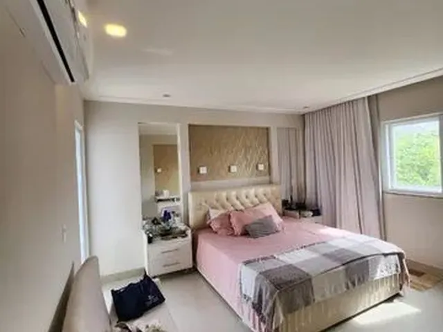 Imagem 6: Casa para Aluguel Possui 390 Metros Quadrados com 4 Quartos em Alphaville (Abrantes) - Cam