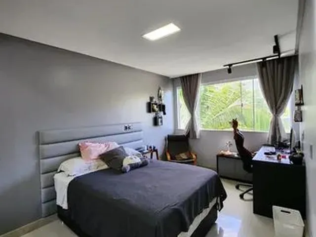 Imagem 11: Casa para Aluguel Possui 390 Metros Quadrados com 4 Quartos em Alphaville (Abrantes) - Cam