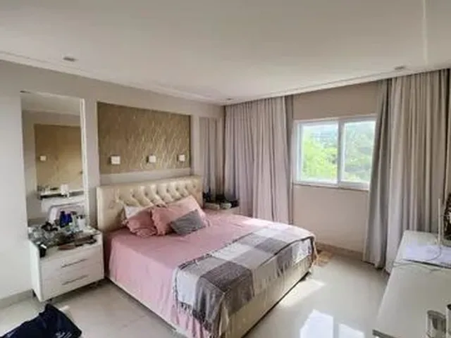 Imagem 4: Casa para Aluguel Possui 390 Metros Quadrados com 4 Quartos em Alphaville (Abrantes) - Cam