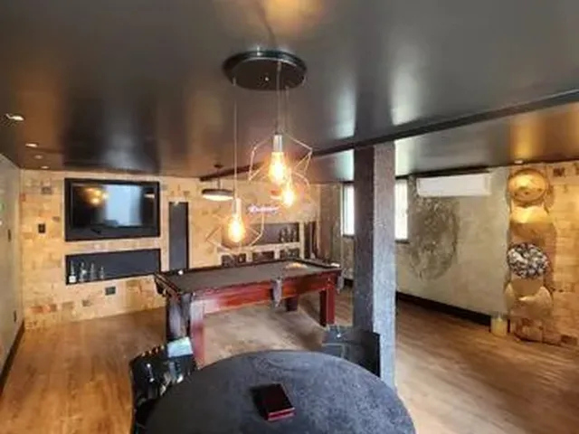 Imagem 13: Casa para Aluguel Possui 390 Metros Quadrados com 4 Quartos em Alphaville (Abrantes) - Cam