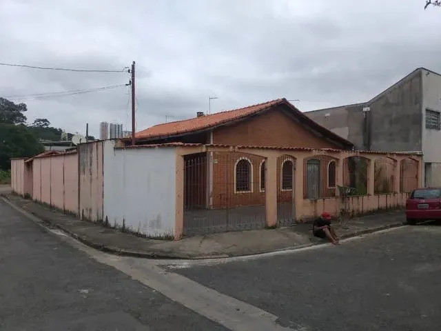 Imagem: Casa Terrea, com 08 Dormitorios, Centro