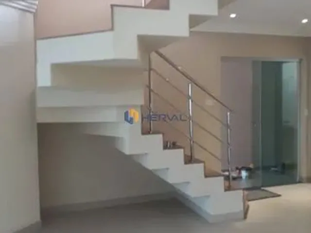 Imagem 15: Sobrado com 3 Quartos Sendo 1 Suíte com Closet, no Jardim Diamante em Maringá