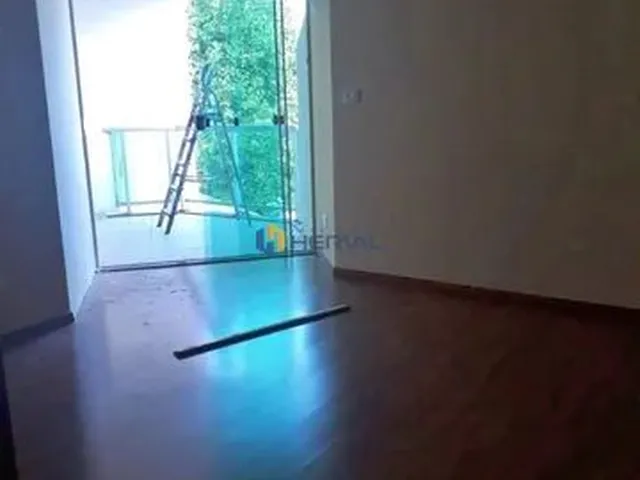 Imagem 6: Sobrado com 3 Quartos Sendo 1 Suíte com Closet, no Jardim Diamante em Maringá