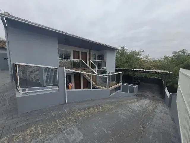 Imagem: O apartamento possui 2 Dormitórios, 1 Banheiro, 1 Vaga na