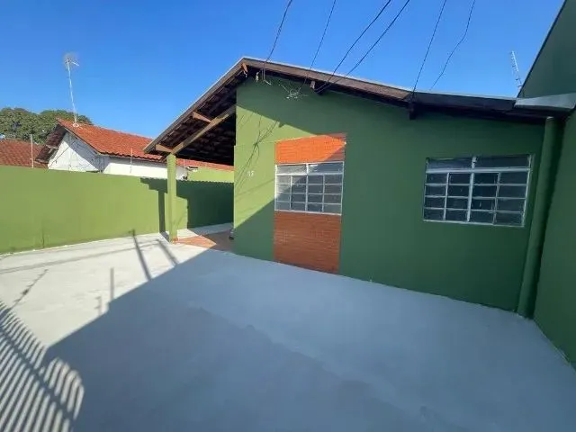 Imagem 9: Casa Espaçosa com Edícula no Parque Res. Azaleia!