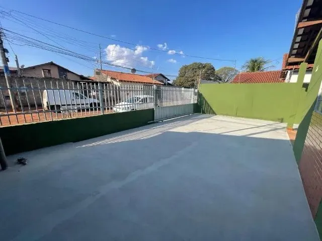 Imagem 8: Casa Espaçosa com Edícula no Parque Res. Azaleia!