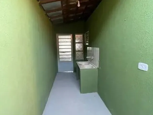 Imagem 12: Casa Espaçosa com Edícula no Parque Res. Azaleia!