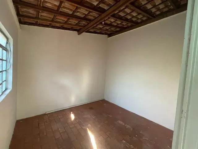 Imagem 13: Casa Espaçosa com Edícula no Parque Res. Azaleia!