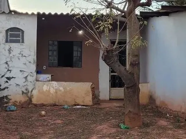 Imagem: Alugo Um Quarto com Banheiro e a Área de