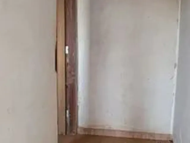 Imagem 6: Alugo Um Quarto com Banheiro e a Área de Serviço