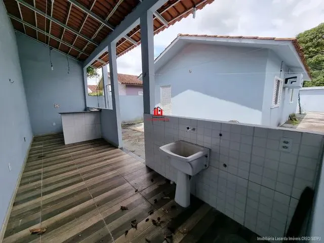 Imagem 13: Casa Térrea de Esquina 3 Quartos, 1 Banheiro Social e Wc de Serviço Espaço Edícula