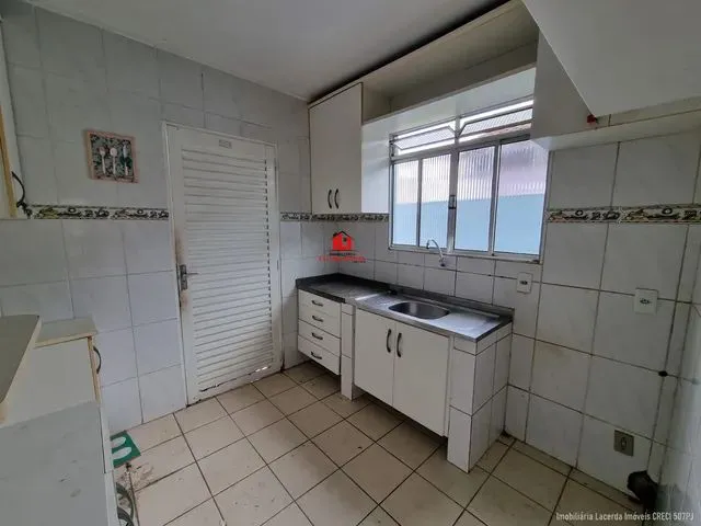 Imagem 6: Casa Térrea de Esquina 3 Quartos, 1 Banheiro Social e Wc de Serviço Espaço Edícula