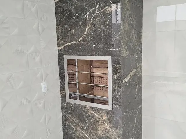 Imagem 2: Casa com Três Suítes e Piscina