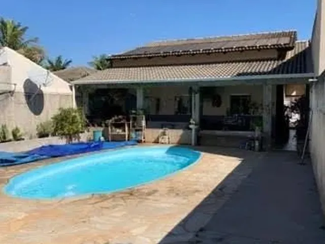 Imagem: Casa com Piscina em Chácara Parreiral