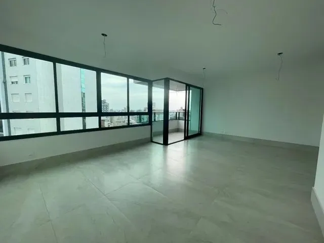 Imagem: Apartamento À Venda, 4 Quartos, 4 Suítes