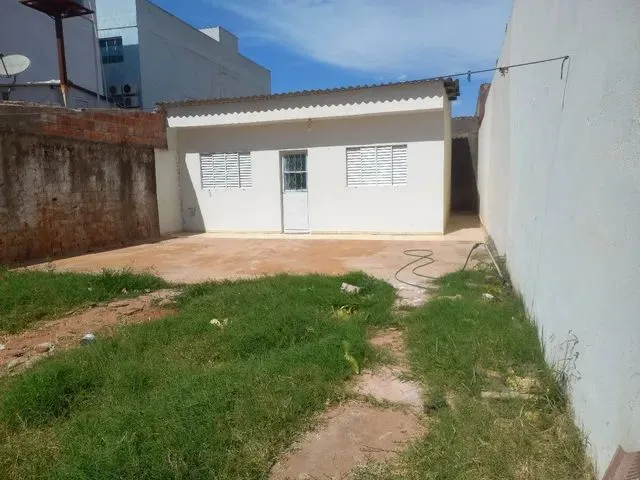Imagem 3: Alugo Casa na Qn 15A Conj 2, Rf II