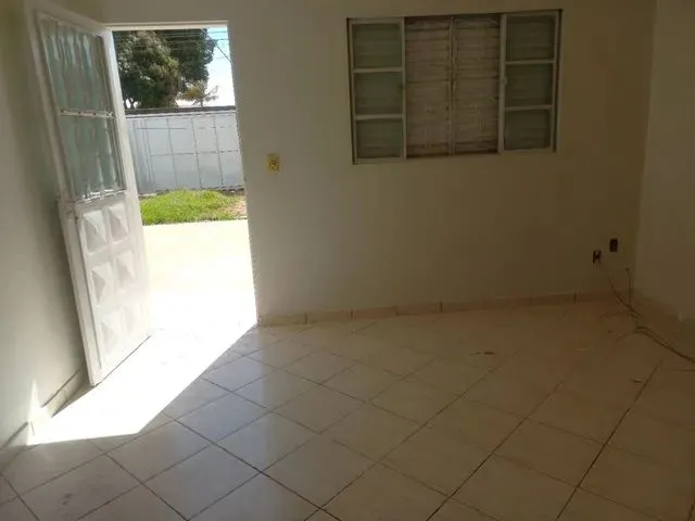 Imagem 7: Alugo Casa na Qn 15A Conj 2, Rf II