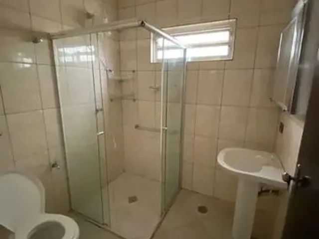 Imagem 2: Sobrado com 05 Dormitórios