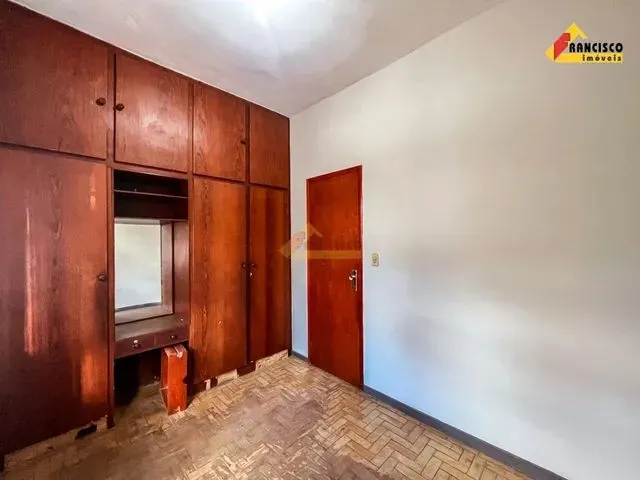 Imagem 11: Casa para Aluguel, 3 Quartos, Centro - Divinópolis/Mg