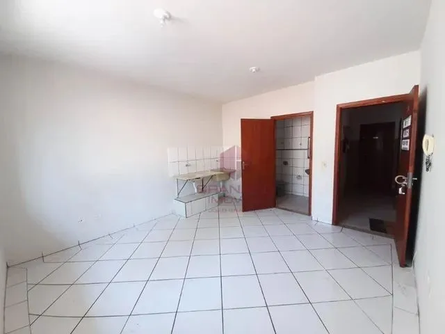 Imagem 3: Kitnet com 1 Dormitório para Alugar, 30 M² por R$ 600,00/Mês - Zona 06 - Maringá/Pr