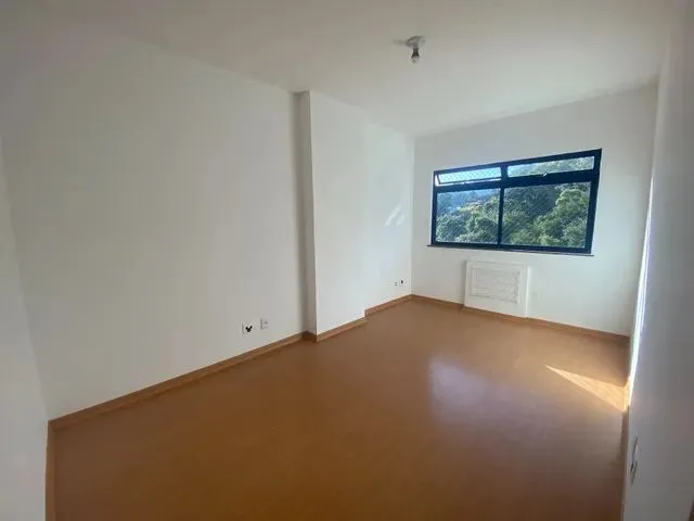 Imagem 8: Apt de Frente com Varanda e Lazer Completo no Centro da Cidade