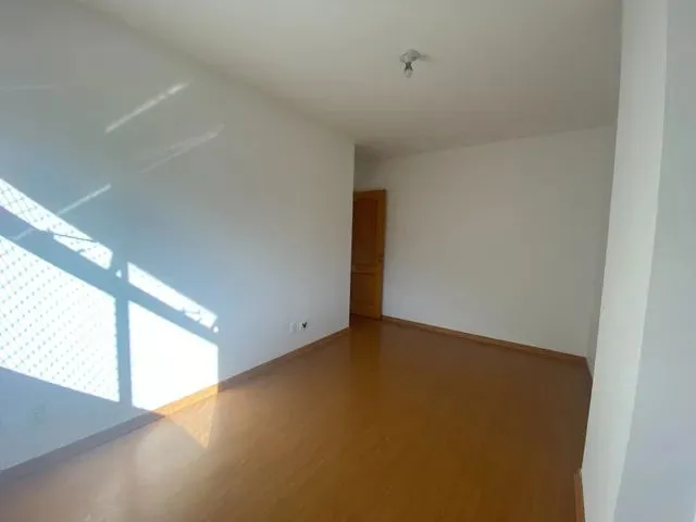 Imagem 4: Apt de Frente com Varanda e Lazer Completo no Centro da Cidade