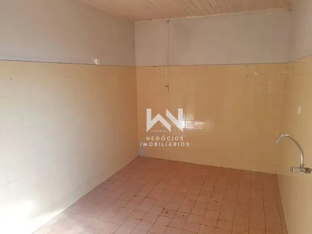 Imagem 4: Casa com 3 Dormitórios para Alugar, 120 M² por R$ 1.350,00/Mês - Leonor - Londrina/Pr