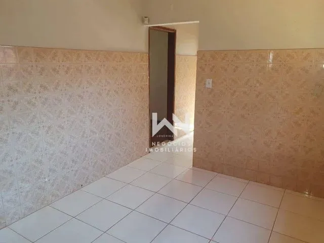 Imagem 13: Casa com 3 Dormitórios para Alugar, 120 M² por R$ 1.350,00/Mês - Leonor - Londrina/Pr
