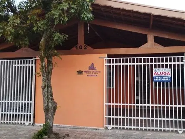 Imagem: Casa com Quatro Dormitórios - Jaraguá