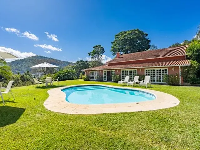 Imagem: Cód. 675 - Linda Casa Linear no Bairro