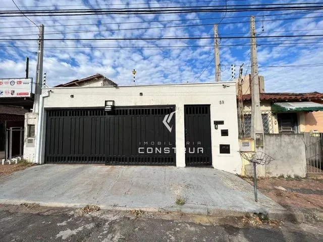 Imagem: Casa com 4 Dormitórios À Venda, 135 M²