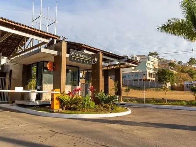 Imagem: )(- Linda Casa de Alto Padrão em Condomínio