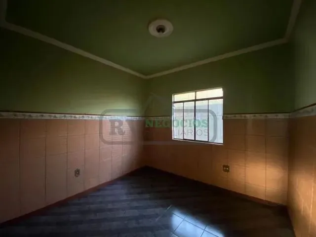 Imagem 4: )(- Ótima Casa Individual e Documentada com 2 Quartos em São Pedro