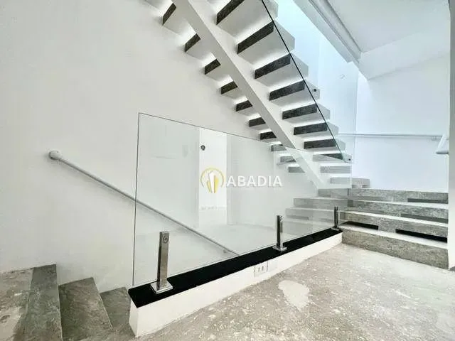 Imagem: Casa À Venda no Bairro Parque Taquaral