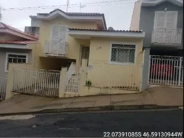 Imagem: Andradas - Casa Padrão
