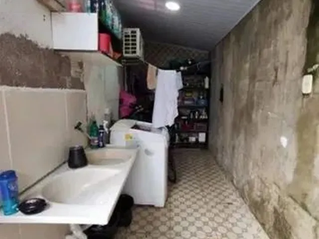 Imagem 8: Casa para Venda Possui 100 Metros Quadrados com 3 Quartos em Baixa de Quintas - Salvador