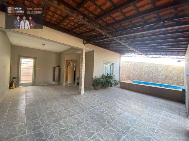 Imagem: Casa com 4 Dormitórios À Venda, 107 M²