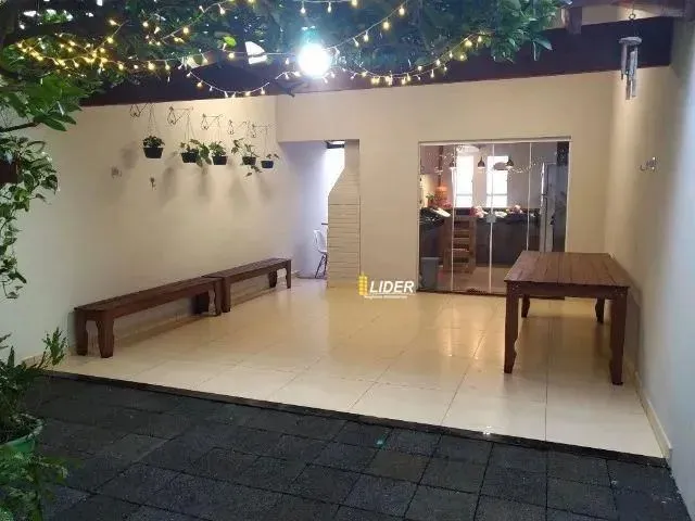 Imagem: Casa em Condomínio À Venda, 4 Quartos